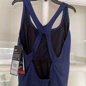 Speedo NWT Women's Swimsuit One Piece Moderate Ultraback Solid, Navy, Size 6